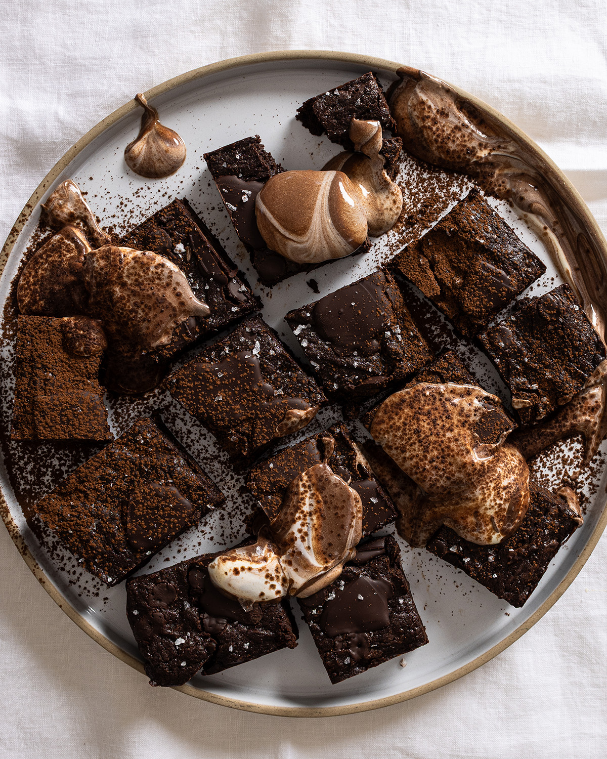 Fudgy Greek-style yoghurt chocolate brownies