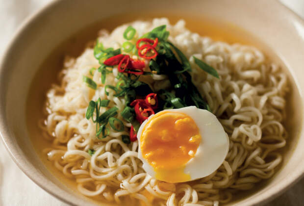 Egg noodle soup recipe