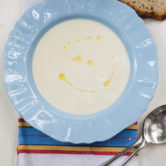 Chilled almond and garlic soup