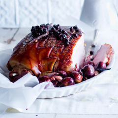 Maple syrup-and blueberry-glazed gammon with roast shallots and figs