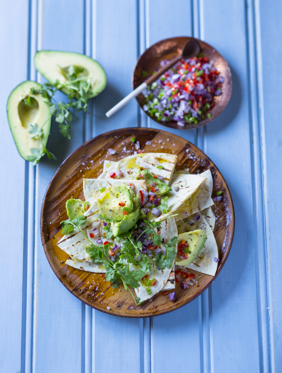 Skinny Nachos & Fresh Salsa and Avocado reicpe | TASTE