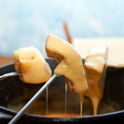 Make a cheese fondue without a fondue pot