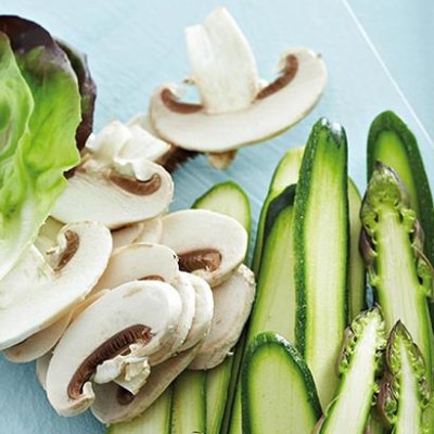 Asparagus, baby marrow and mushroom salad