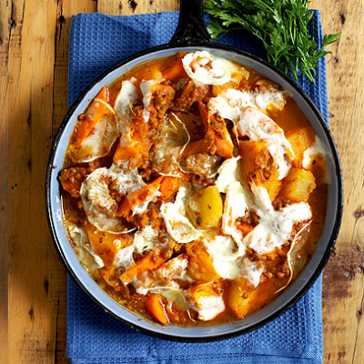 Autumn vegetable stew with grilled cheese
