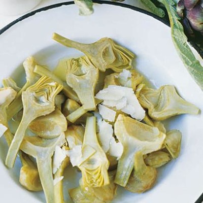 Baby artichokes with olive oil and Parmesan shavings