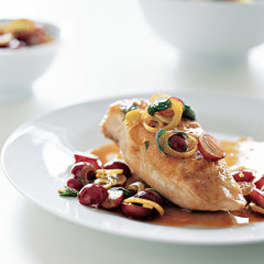 Baked chicken in verjuice with grape salsa