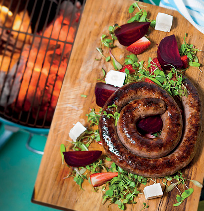 Boerewors with beetroot, feta and strawberry salad 