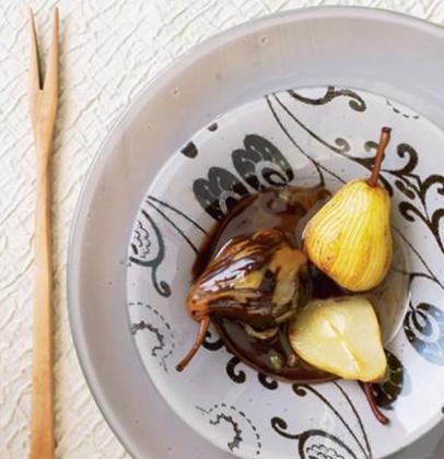 Cardamom scented organic pears with organic coffee and chocolate sauce | Woolworths TASTE