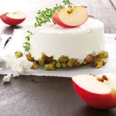 Chavroux and pistachio cheesecake