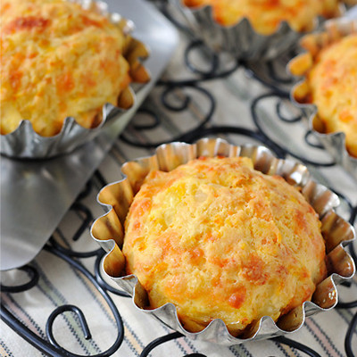 Abi’s ultimate cheese muffins
