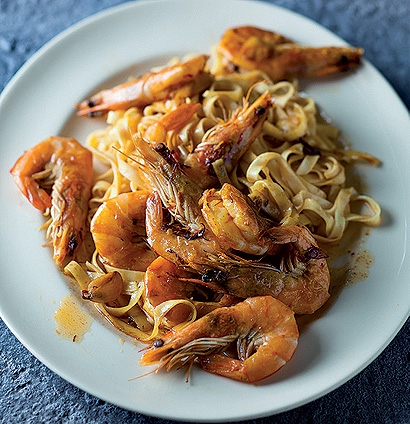 Chilli saffron prawn pasta recipe | Luxurious | WW TASTE