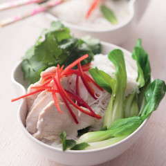 Chilli-spiked coconut and chicken rice noodles