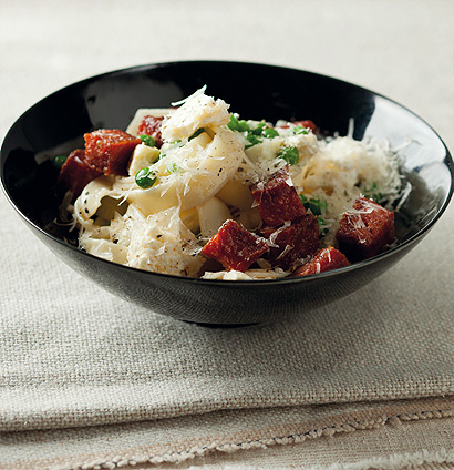 Chorizo, pea and feta pasta | Woolworths TASTE