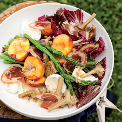 Christmas summer salad with pancetta and stone fruit