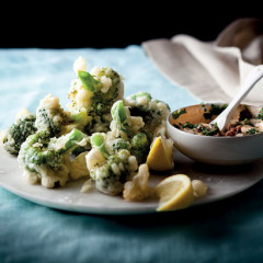 Crunchy broccoli fritters