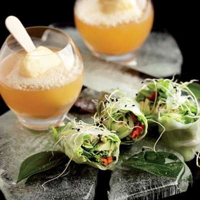 Earl Grey tea and passion fruit floats with vegetable glass rolls and lime and green chilli dip