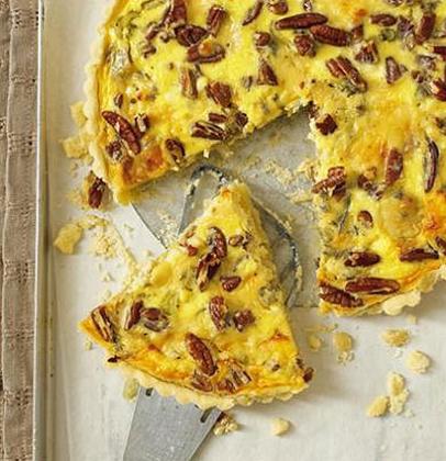 Fennel, blue cheese and pecan nut tart | Woolworths TASTE