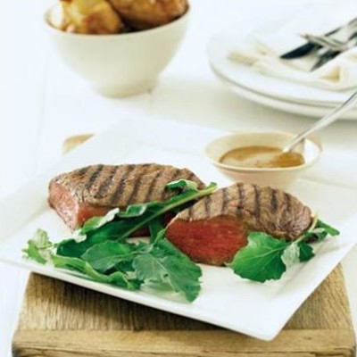 Steak with mustard sauce and fast-baked potatoes