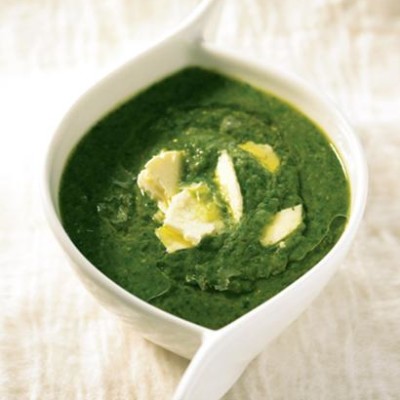 Green pea, spinach and cress soup