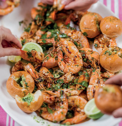Grilled prawns, orange & tamarind sauce recipe | WW TASTE