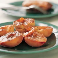 Grilled spiced peaches