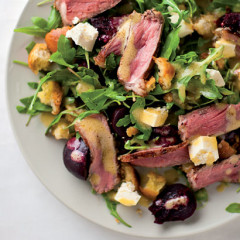 Grilled steak and beetroot salad