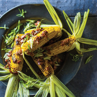 Grilled sweetcorn with crisp bacon and gorgonzola
