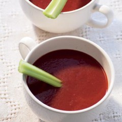 Hot tomato vegetable drink