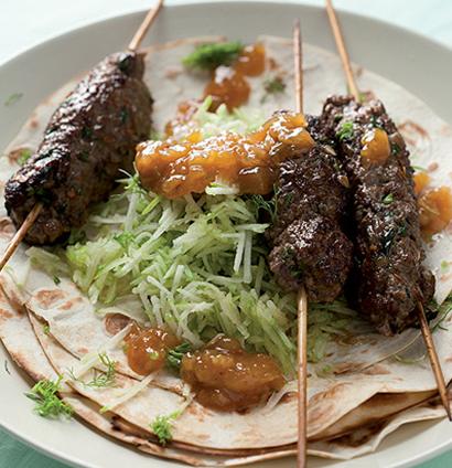 Koftas on toasted tortillas & apple slaw recipe | WW TASTE