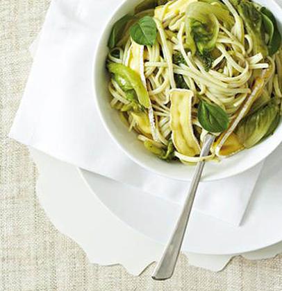 Linguine, organic lettuce & avo basil sauce recipe | TASTE