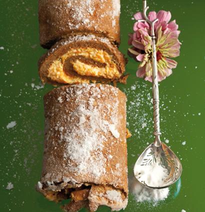 Low-fat carrot roll with sweet cardamom and yoghurt | Woolworths TASTE