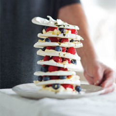 Berry meringue stack