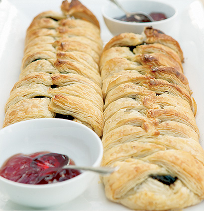 Ostrich Pie reicpe | Hearty Pastry Delight | WW TASTE