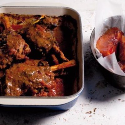 Oven-baked lamb-shank curry with confit quince