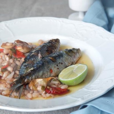 Pan-fried sardines with chilli and lemon marinated white beans