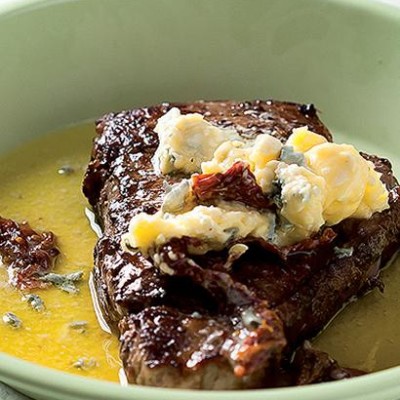 Pan-fried steaks with blue cheese and sun-dried-tomato butter