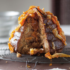 Pear, apricot and nutmeg cake