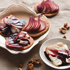 Pecan nut biscuits with red-wine poached pears and Gorgonzola