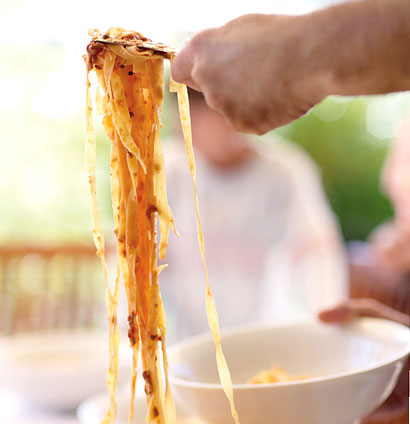Ragu alla Bolognese (Bolognese meat sauce) | Woolworths TASTE