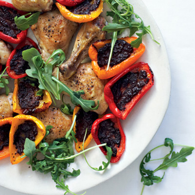 Roast chicken pieces with sweet peppers and tapenade