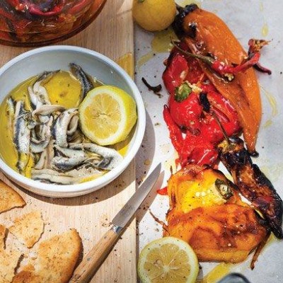 Roasted peppers with white anchovies