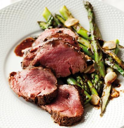 Seared steak and asparagus recipe | Woolworths TASTE