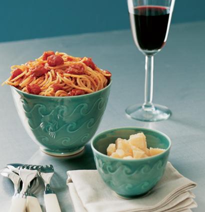 Spaghetti & Fresh Cherry Tomato Sauce recipe | WW TASTE