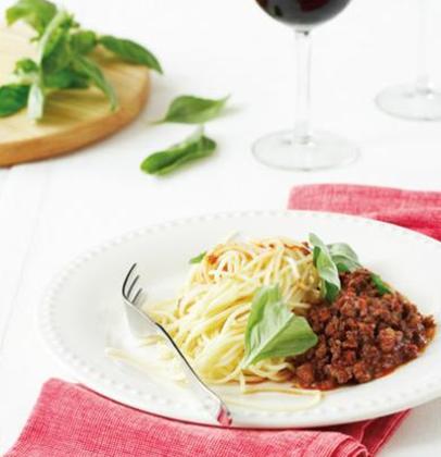 Spaghetti and Spicy Sausage Sauce recipe | WW TASTE