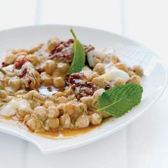 Spiced chickpeas with a drizzle of honey