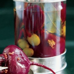 Spicy marinated beetroot