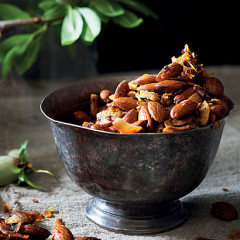 Spicy rose-and coconut almonds