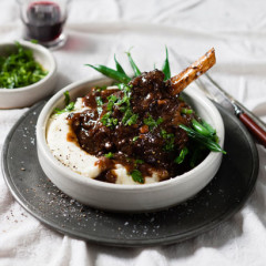 Springbok shanks with creamy mash and parsley
