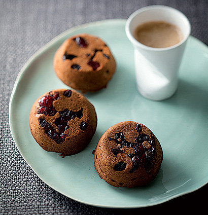 Sticky date and mixed-berry muffins | Woolworths TASTE