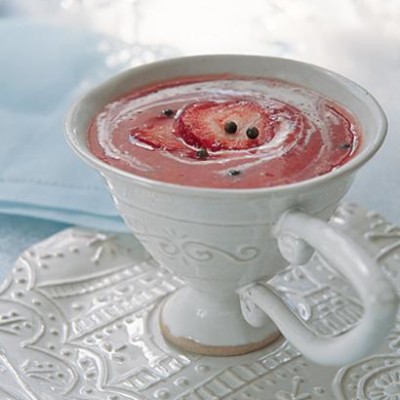 Strawberry and champagne soup